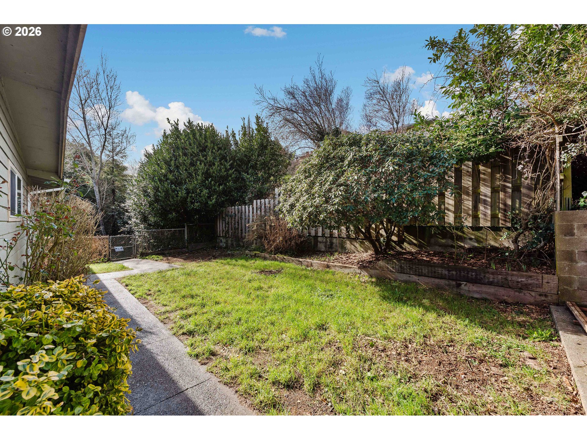 2912 Stanton Avenue North Bend, OR 97459 - Photo 33 of 39