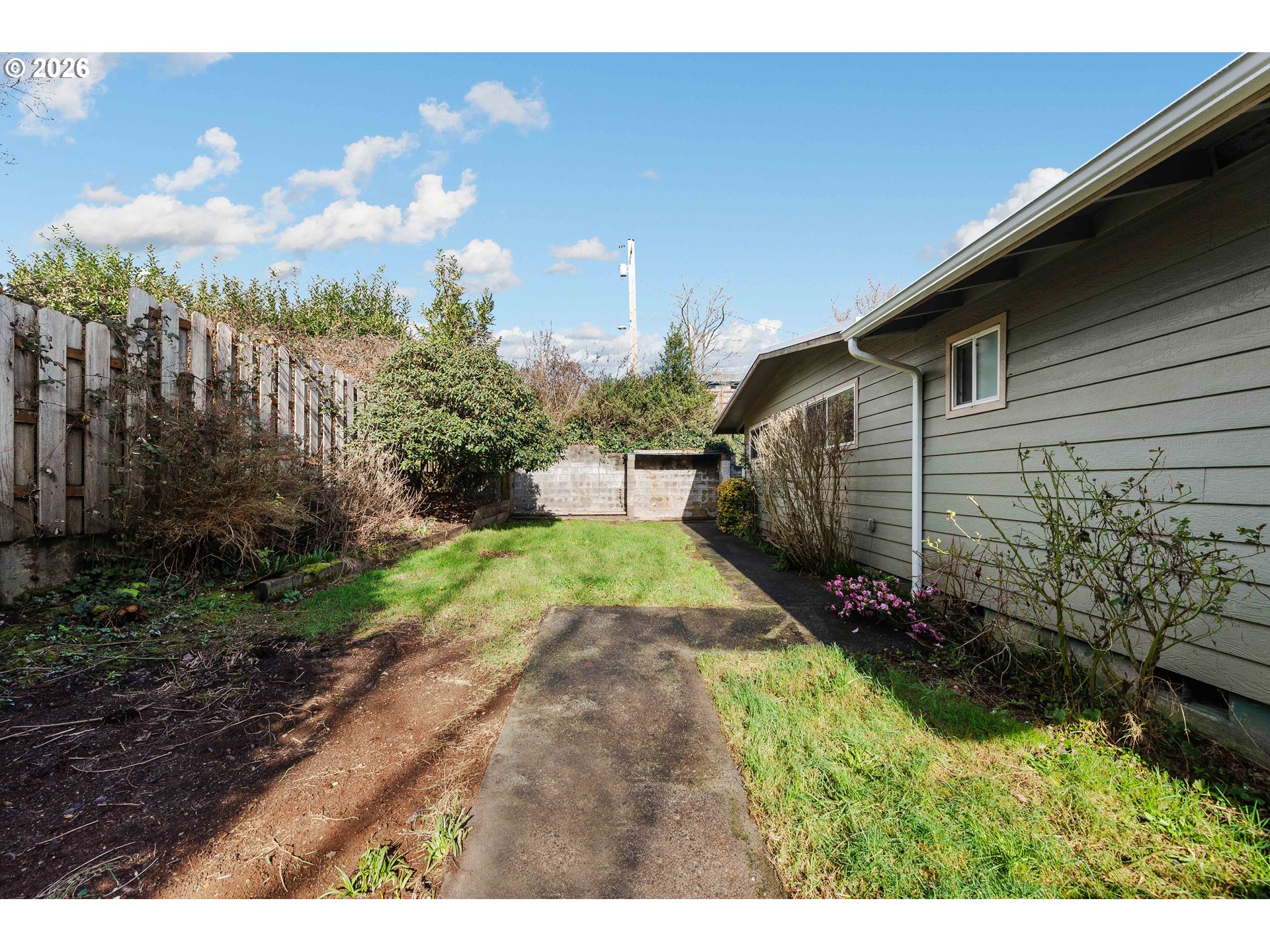 2912 Stanton Avenue North Bend, OR 97459 - Photo 35 of 39