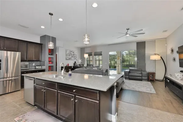 $635,000 | 6707 Park Strand Drive, Apollo Beach, FL 33572