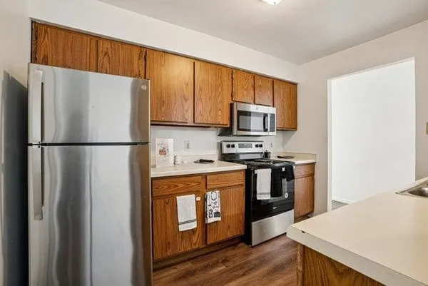 $1,350 | 1132 Morraine View Drive, Madison, WI 53719