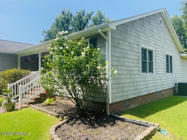 415 Boros Road New Bern, NC 28560 - Photo 3 of 37 Side of home