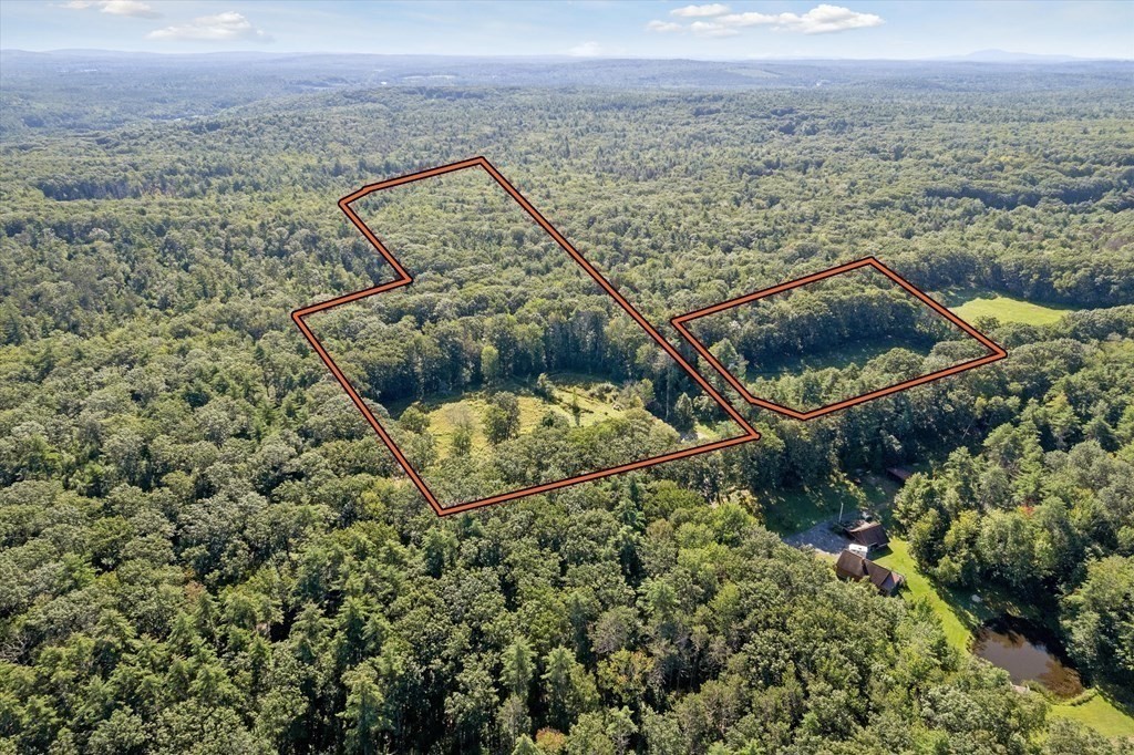 160 Hall Road Winchendon, MA 01475 - Photo 25 of 35 an aerial view of a house with a yard and lake view