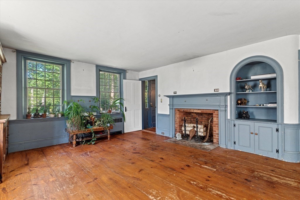 160 Hall Road Winchendon, MA 01475 - Photo 8 of 35 a living room with furniture and a fireplace