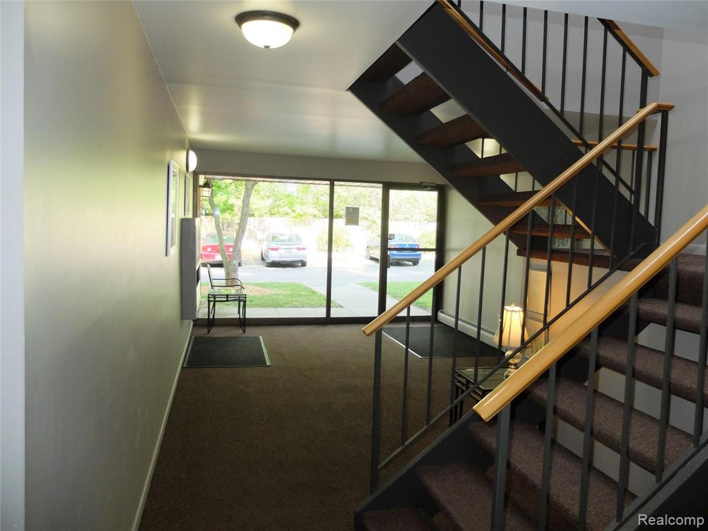 28422 Eight Mile Road, Unit B7 Farmington Hills, MI 48336 - Photo 2 of 7