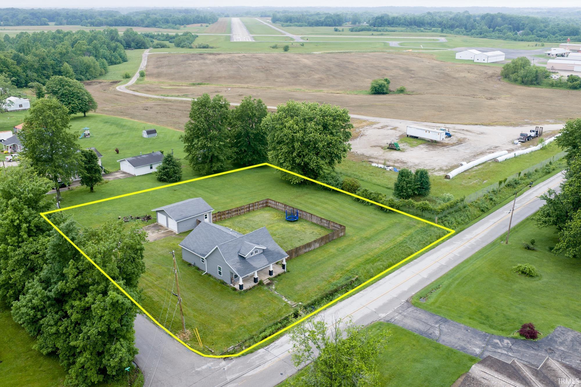 3497 Tunnelton Road Bedford, IN 47421 - Photo 2 of 23