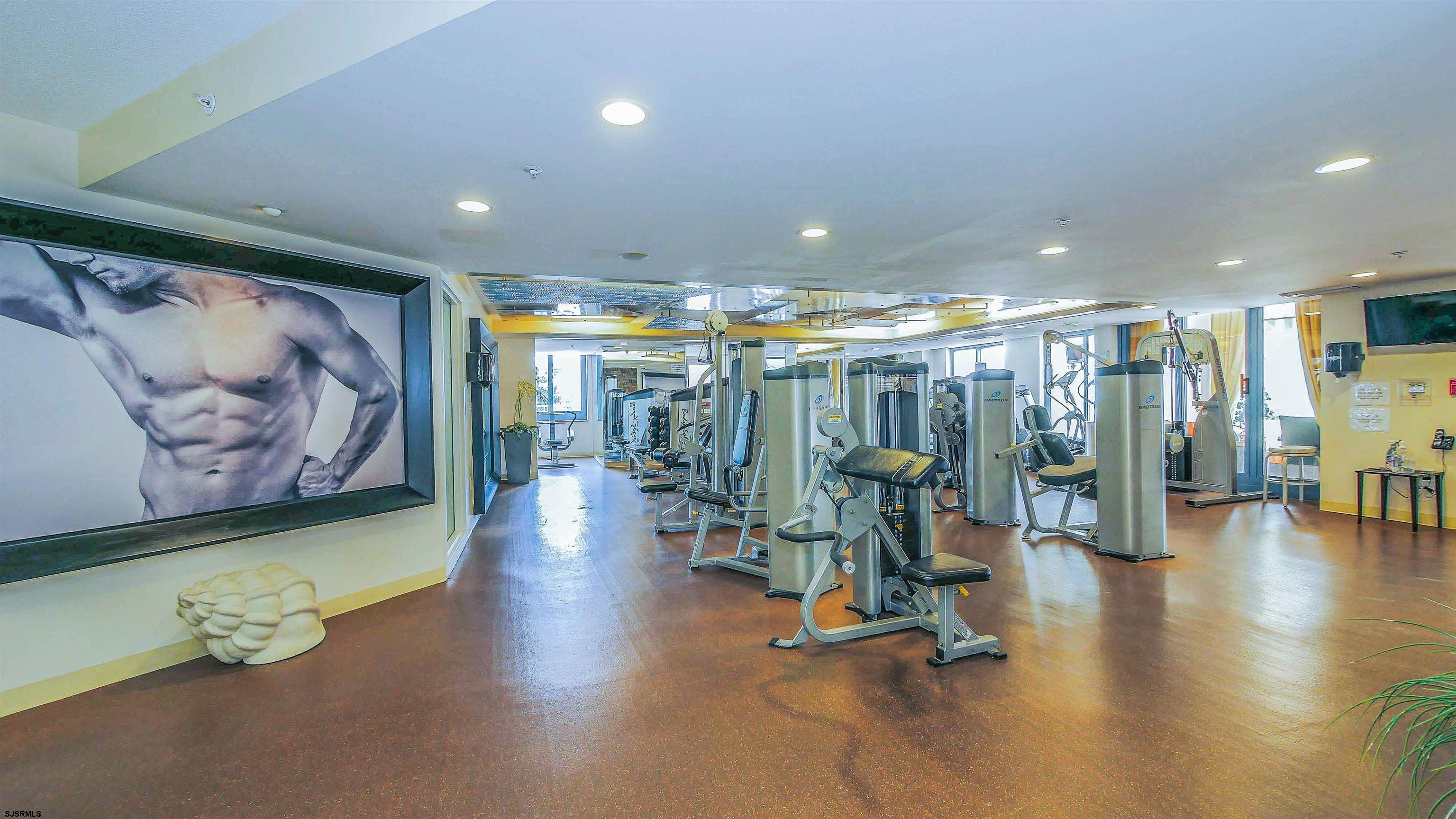 526 Pacific Avenue, Unit 903 Atlantic City, NJ 08401 - Photo 33 of 43 a view of a room with gym equipment