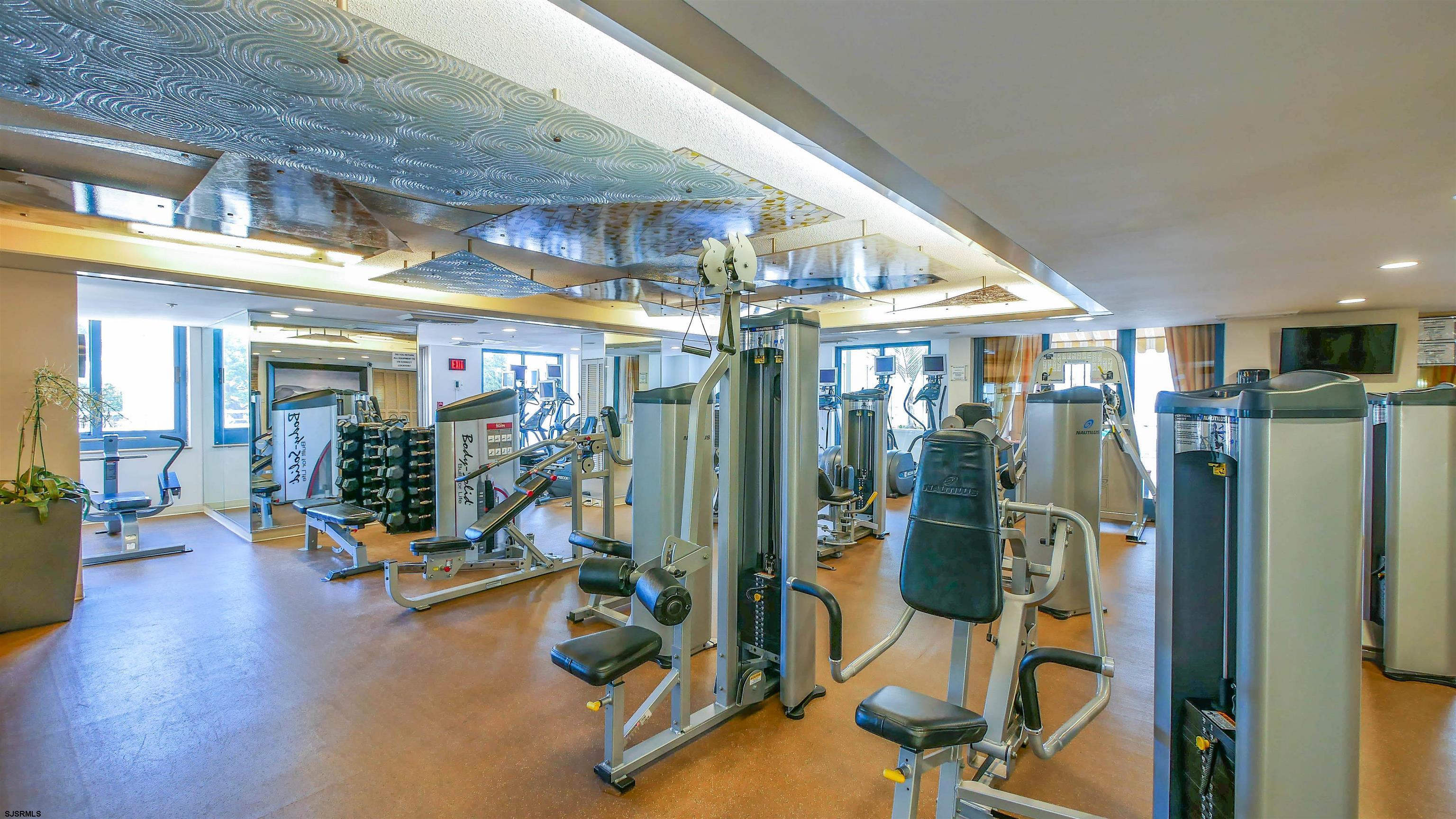 526 Pacific Avenue, Unit 903 Atlantic City, NJ 08401 - Photo 35 of 43 a view of a room with gym equipment