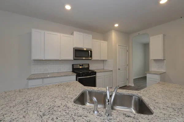 $2,300 | 4626 Chalk Flats, San Antonio, TX 78253