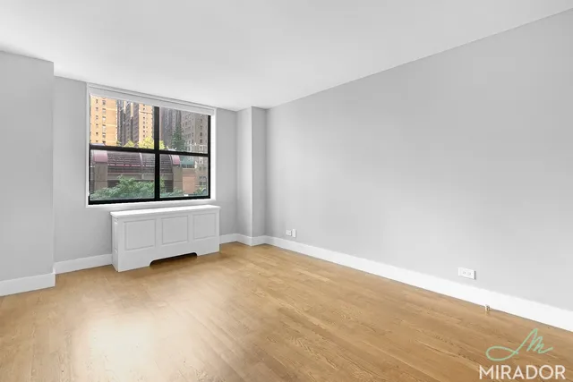$4,350 | 330 East 39th Street, Unit 11G | Murray Hill