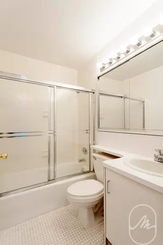 $4,350 | 330 East 39th Street, Unit 11G | Murray Hill