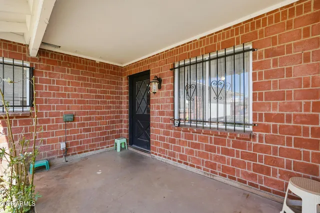 a view of a blue building