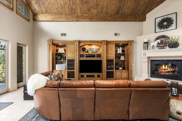 $1,885,000 | 1461 Lodge View Drive, Meadow Vista, CA 95722