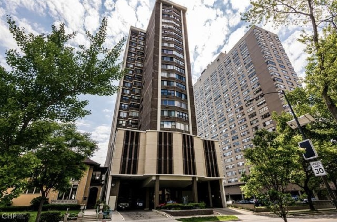 6325 North Sheridan Road, Unit 1008 Chicago, IL 60660 - Photo 1 of 17 Gallery Image 1