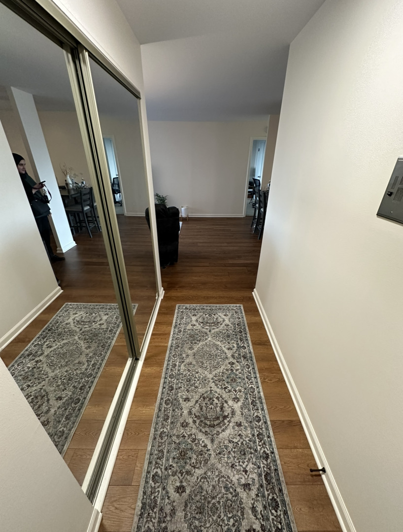 6325 North Sheridan Road, Unit 1008 Chicago, IL 60660 - Photo 4 of 17 Gallery Image 4