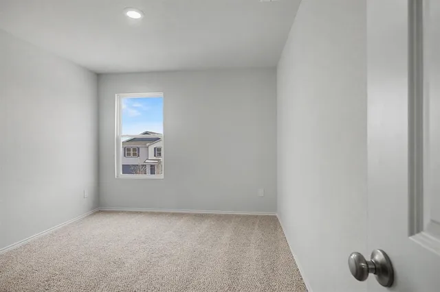 $2,150 | 213 Arbor Court, Granbury, TX 76048