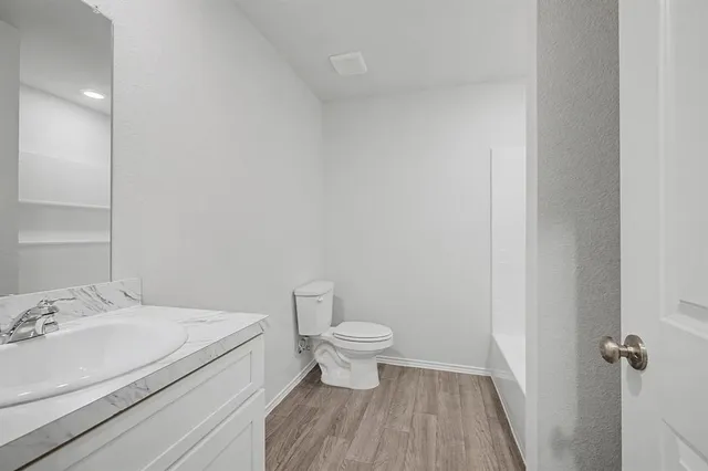 $2,150 | 213 Arbor Court, Granbury, TX 76048