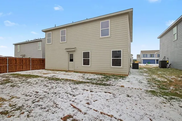 $2,150 | 213 Arbor Court, Granbury, TX 76048