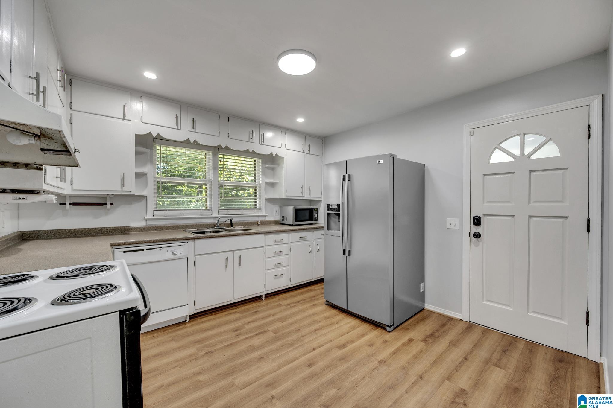 313 Redmayne Road Gardendale, AL 35071 - Photo 8 of 31