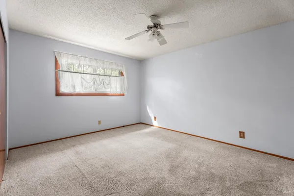 $420,000 | 1242 Poplar Avenue, Willits, CA 95490