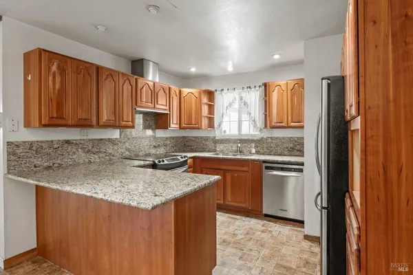 $420,000 | 1242 Poplar Avenue, Willits, CA 95490