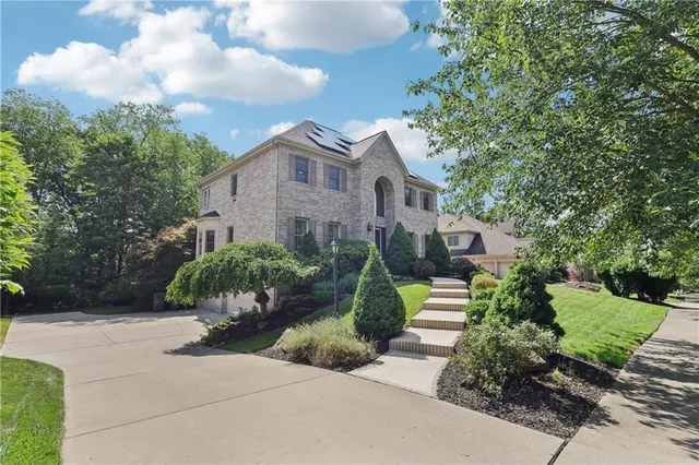 $3,800 | 403 Worth Court, Cranberry Township, PA 16066