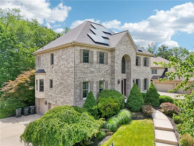 $3,800 | 403 Worth Court, Cranberry Township, PA 16066