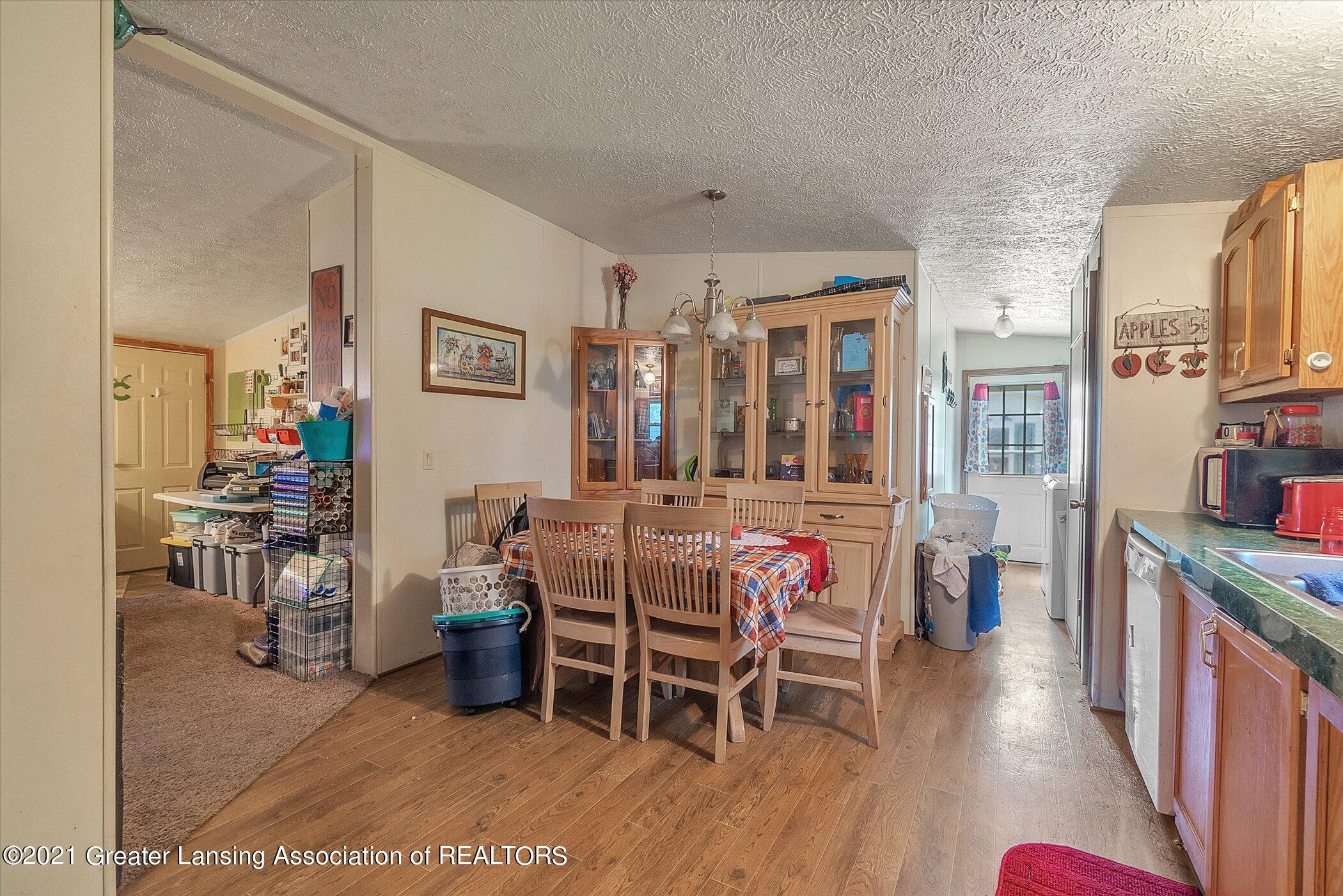 5416 Hughes Road Lansing, MI 48911 - Photo 8 of 24 08-5416 Hughes Rd-Windowstill Real Estat