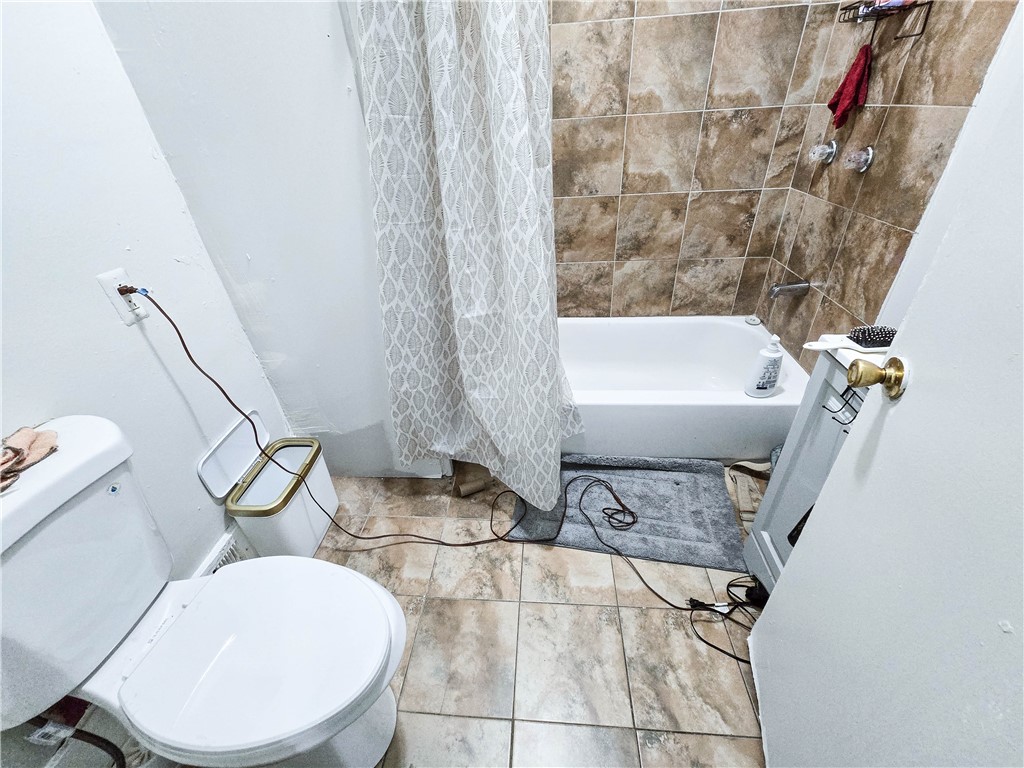 524 Dewey Avenue Rochester, NY 14613 - Photo 4 of 13