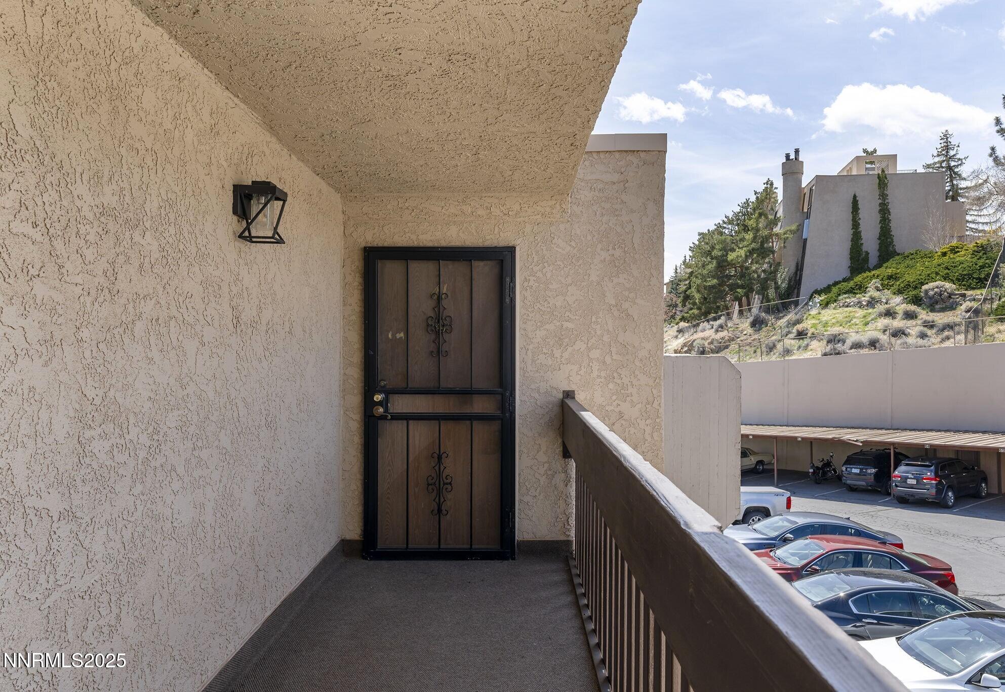 41 Vista Rafael Parkway Reno, NV 89503 - Photo 3 of 18 aaa