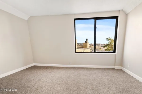 $164,900 | 41 Vista Rafael Parkway, Reno, NV 89503