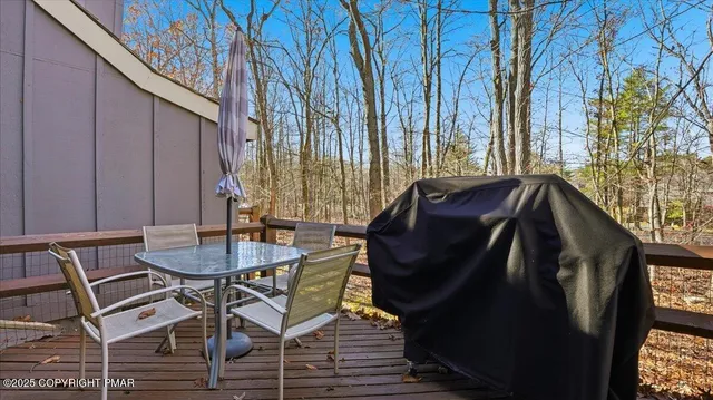 $229,000 | 119 Downhill Lake, Lake Harmony, PA 18624