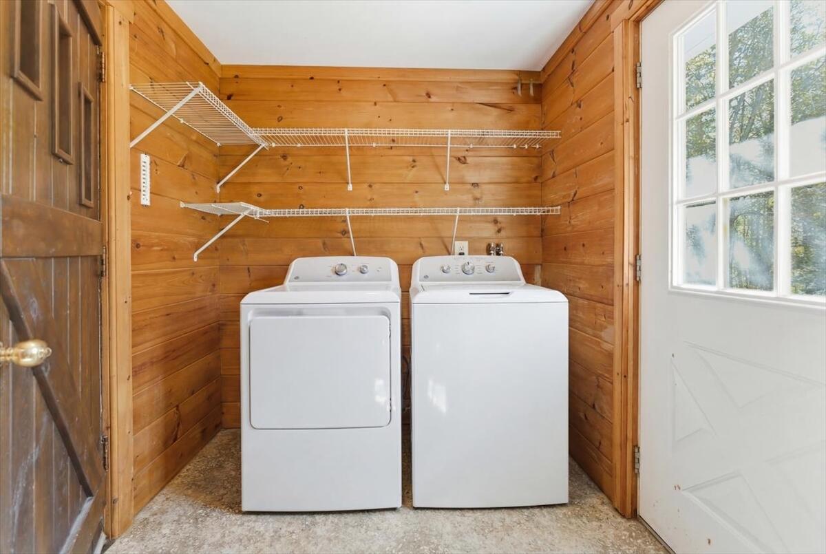 43 Holmes Road Winthrop, ME 04364 - Photo 45 of 78 037-11_laundry_room_a