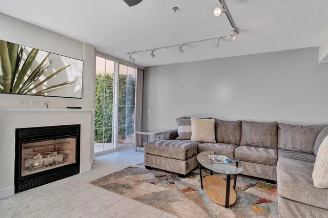 $425,000 | 1555 North Chaparral Road, Unit 207, Palm Springs, CA 92262