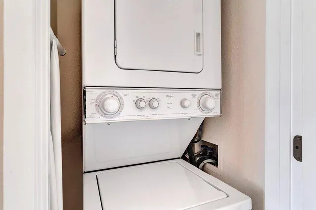 $425,000 | 1555 North Chaparral Road, Unit 207, Palm Springs, CA 92262