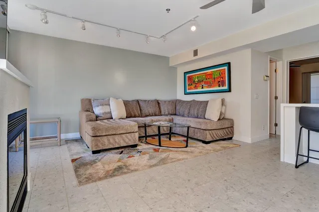 $425,000 | 1555 North Chaparral Road, Unit 207, Palm Springs, CA 92262