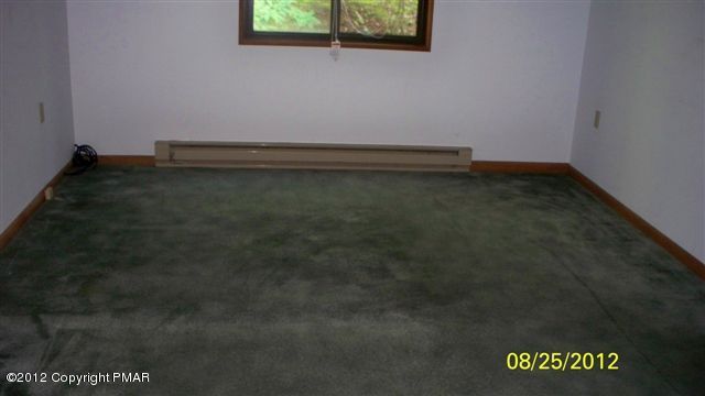 770 Regent Street Bushkill, PA 18324 - Photo 5 of 8