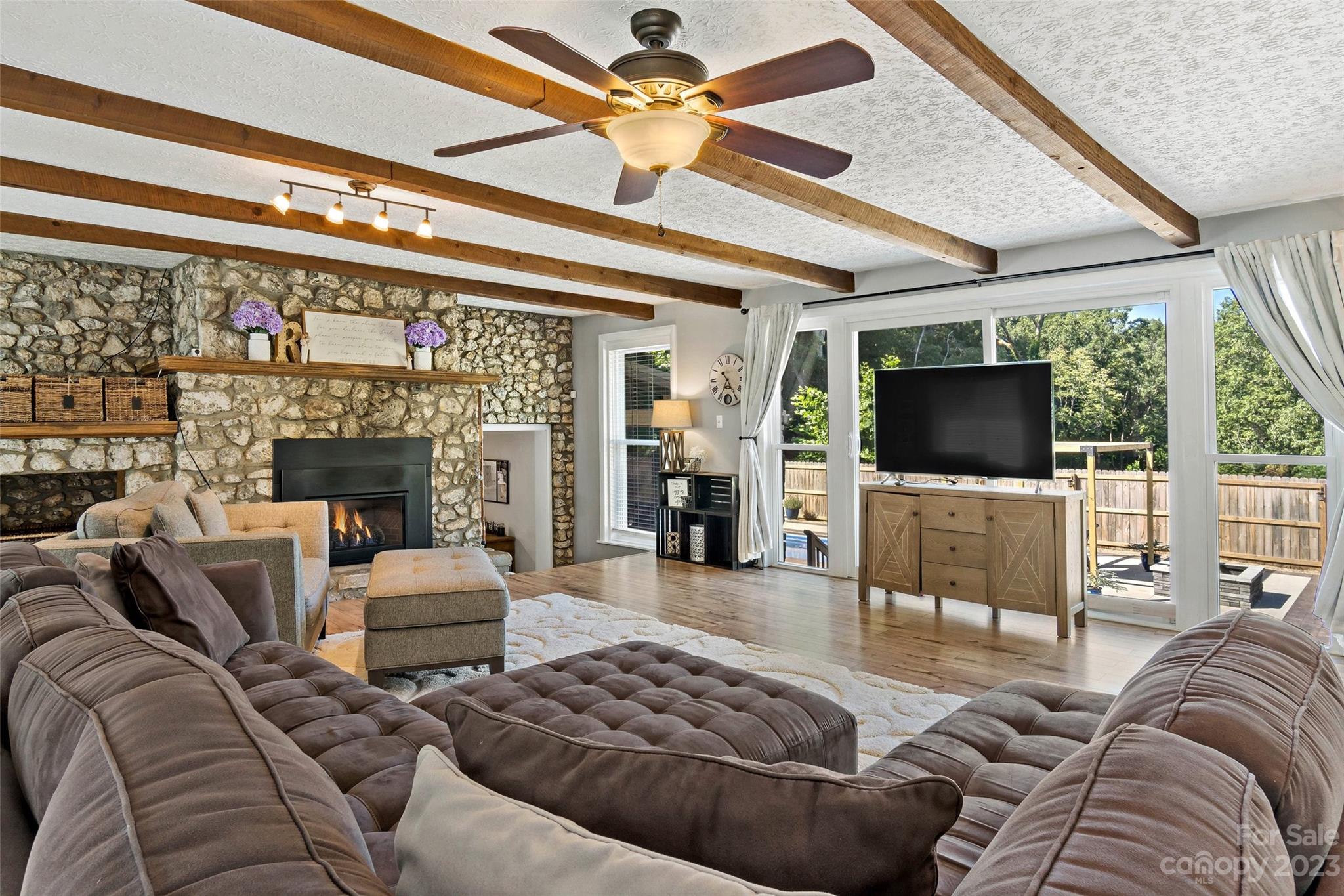575 West Payne Road Marion, NC 28752 - Photo 4 of 47 Gallery Image 4