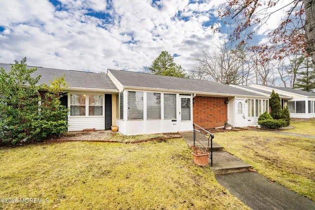 $199,500 | 53 C Cambridge Court, Lakewood, NJ 08701