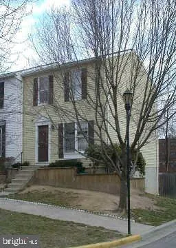 $400,000 | 14 Seek Court, Takoma Park, MD 20912