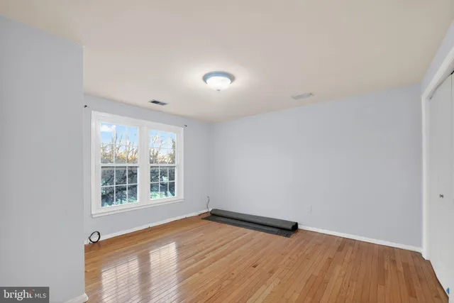 $400,000 | 14 Seek Court, Takoma Park, MD 20912