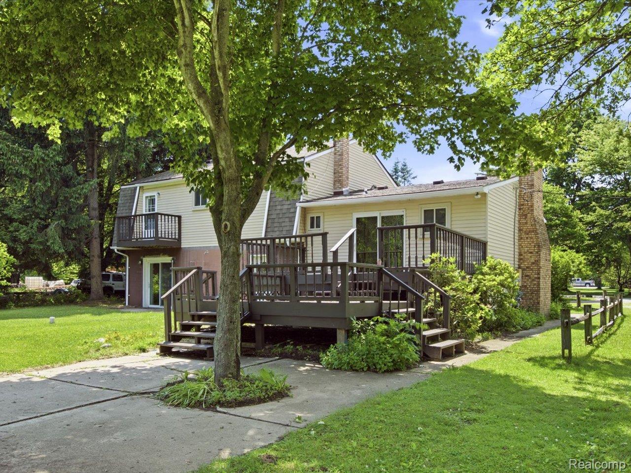2861 Church Road Columbus, MI 48063 - Photo 34 of 46 33-2861 Church Rd (33).jpg