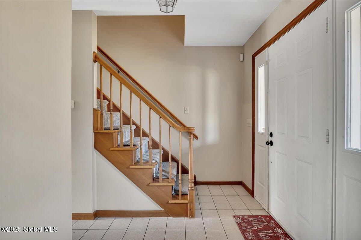 232 Spring Road Glenville, NY 12302 - Photo 5 of 45 03-P1304679