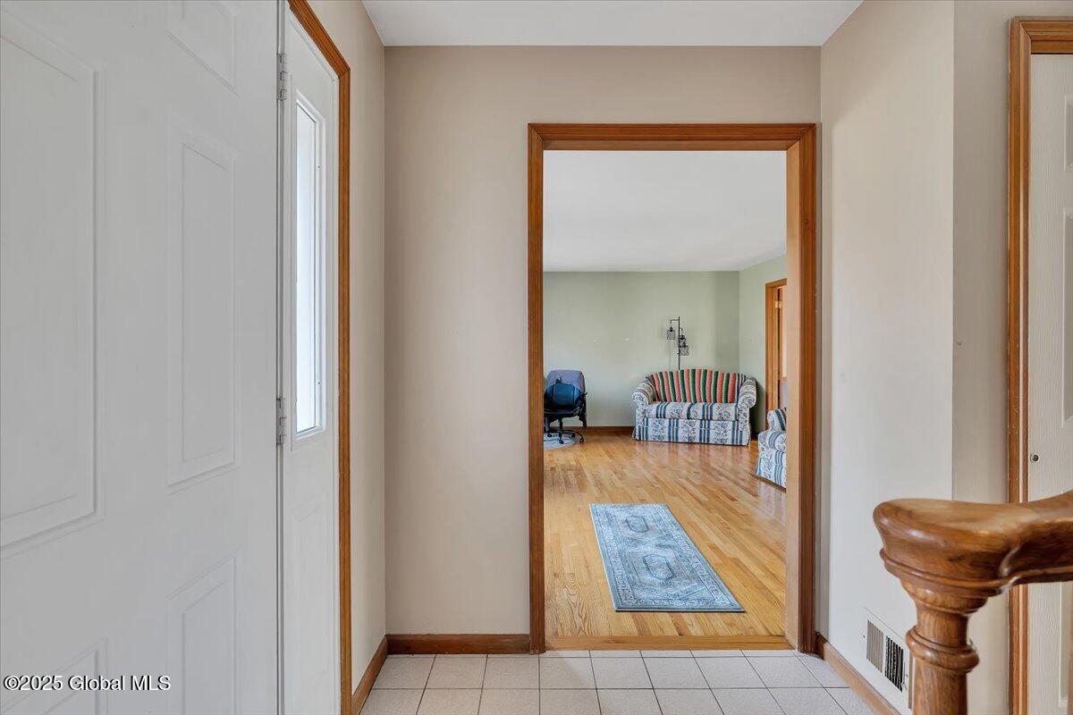 232 Spring Road Glenville, NY 12302 - Photo 6 of 45 04-P1304685