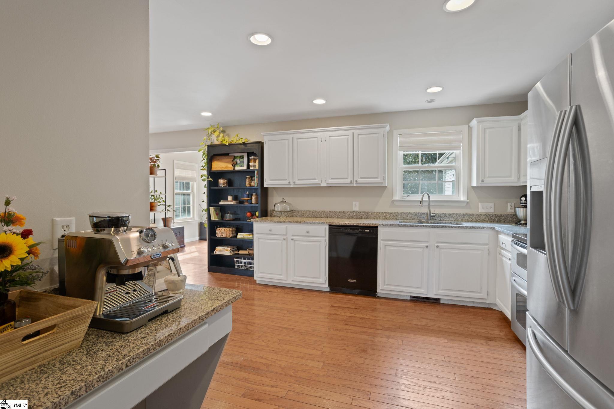 313 Clevington Way Simpsonville, SC 29681 - Photo 7 of 21 Gallery Image 7