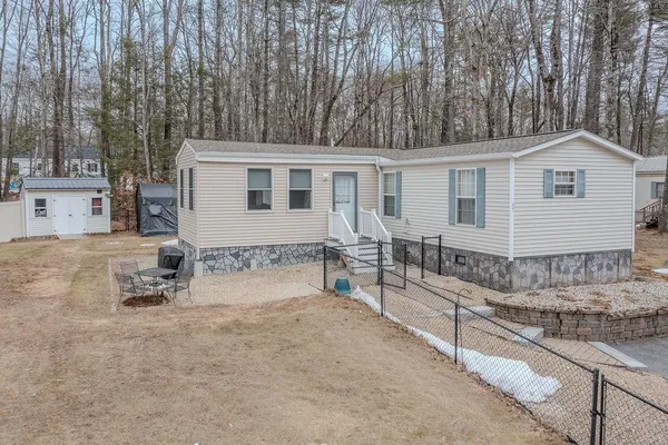 $184,900 | 37 Cardinal Way, Barrington, NH 03825