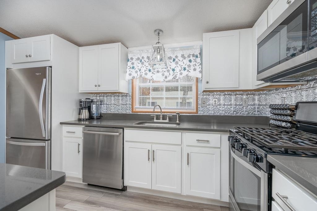 37 Cardinal Way Barrington, NH 03825 - Photo 8 of 31