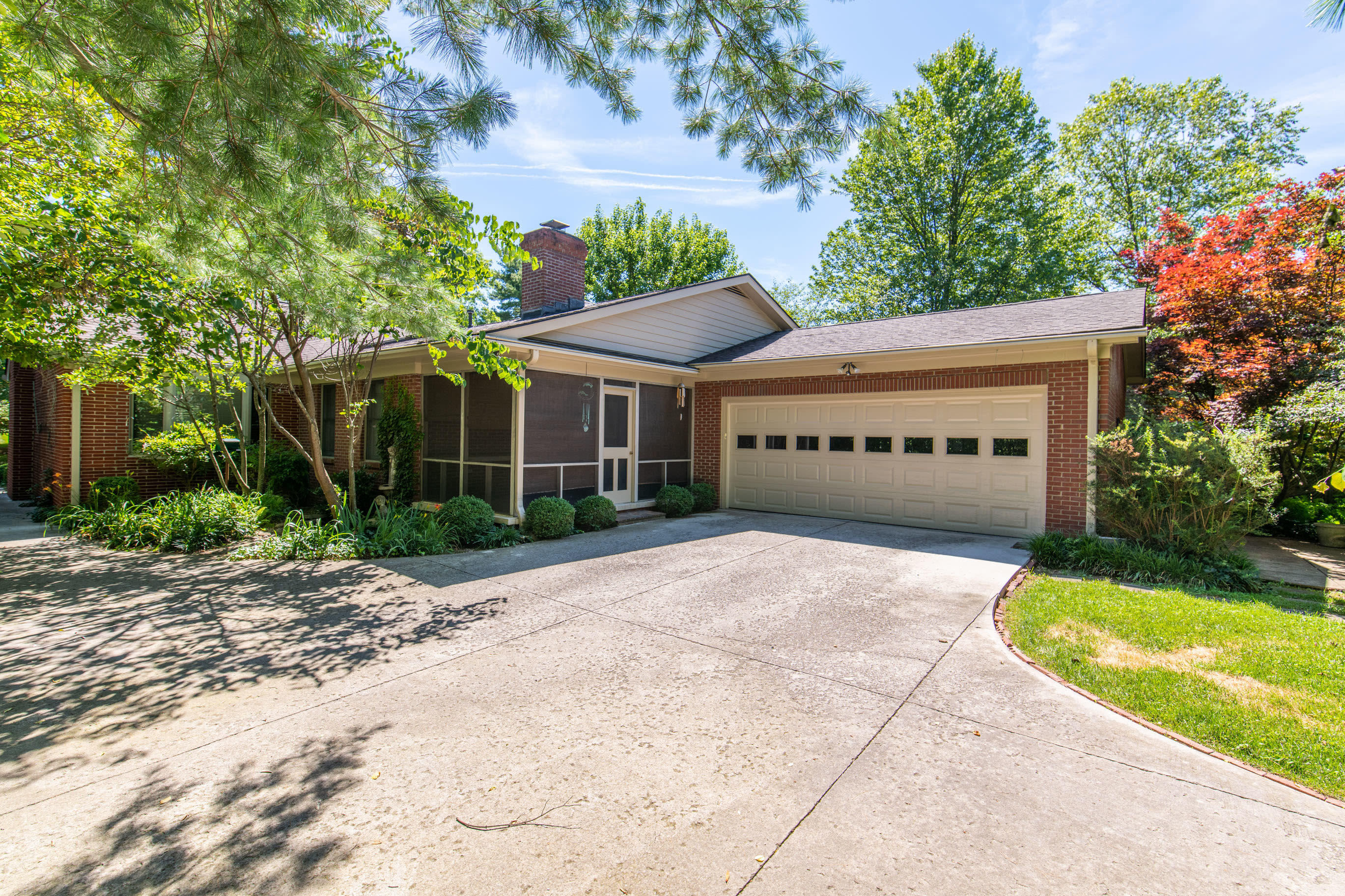 1213 Indian Mound Road Lexington, KY 40502 - Photo 43 of 48 20210623-1213-Indian-Mound-Rd-queen-real