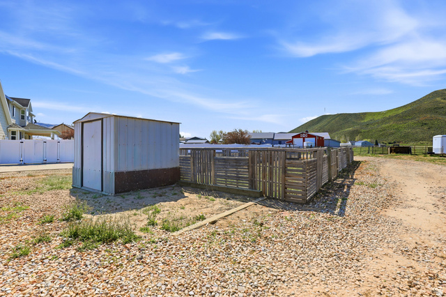 393 Memorial Park Road Henefer, UT 84033 - Photo 30 of 40