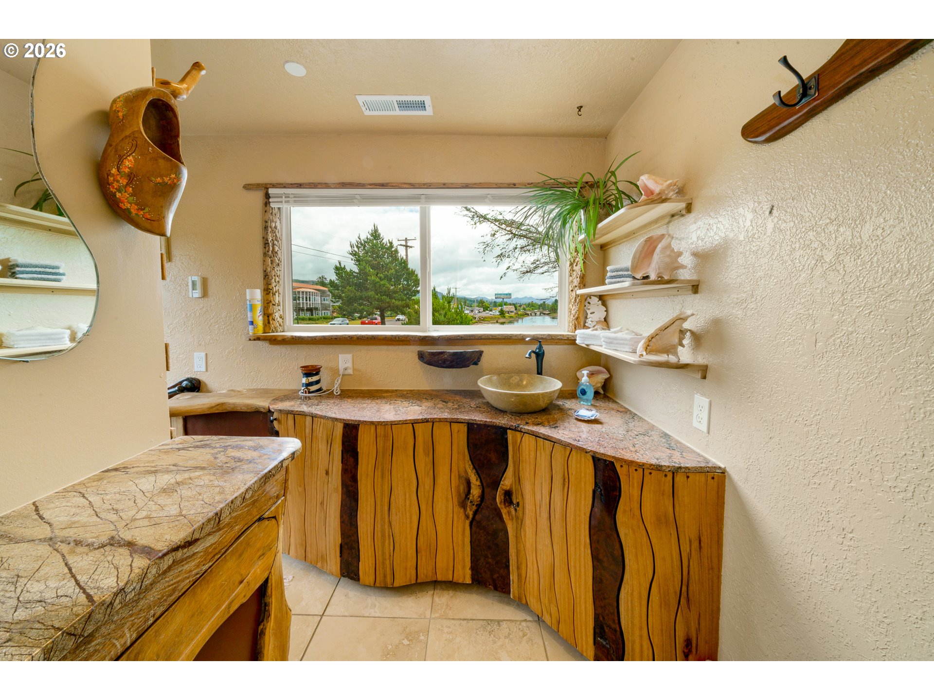 2674 Highway 101 Seaside, OR 97138 - Photo 25 of 48