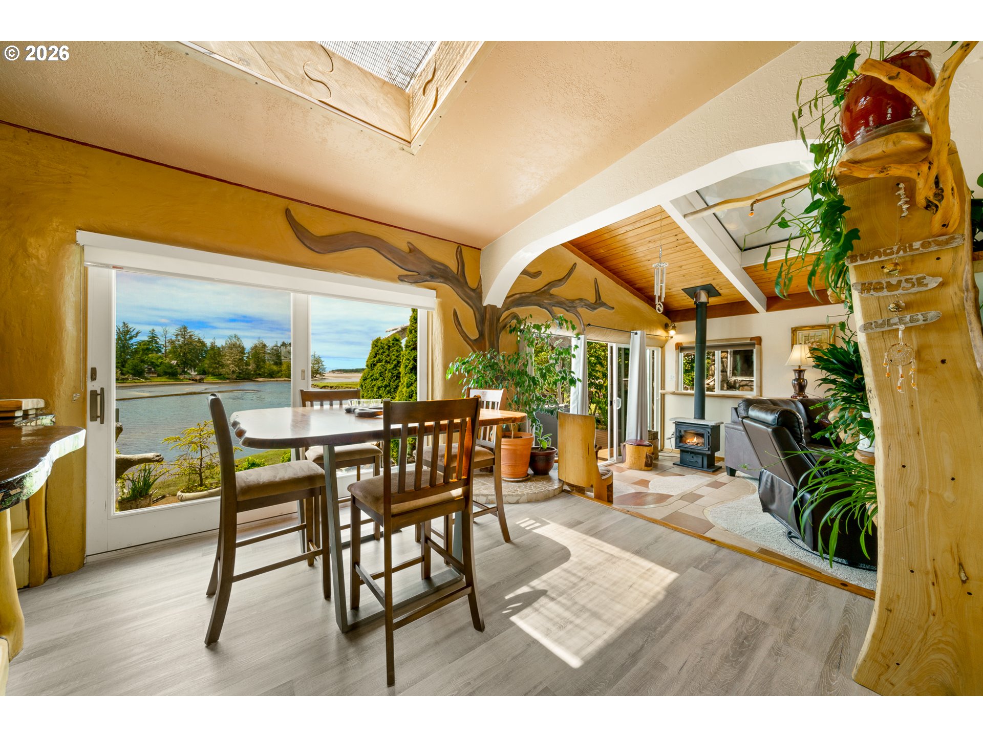 2674 Highway 101 Seaside, OR 97138 - Photo 4 of 48